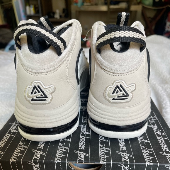 Brand New Air Max Penney Social Status - Picture 5 of 6